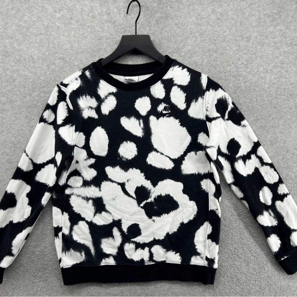 Nike Black and White Kids Sweatshirt